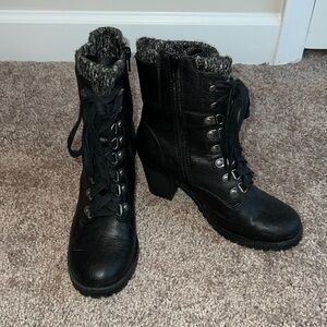 GH Bass & Co. Heeled Lace Up Boots [[BLACK]]